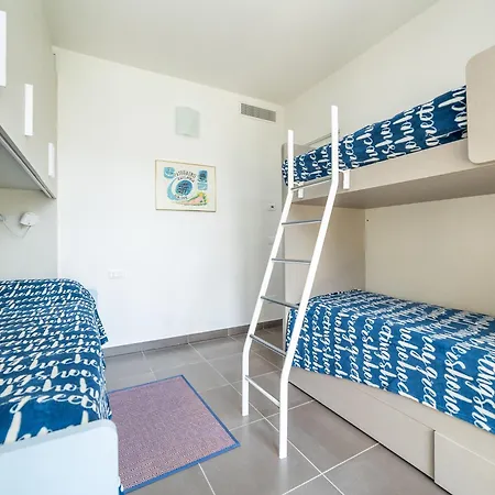 Perla Pellegrina In Apartment Boissano